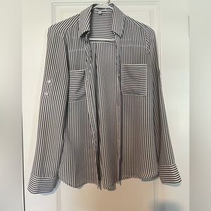 Black and Ehite Striped Women’s Portofino Express Button Top